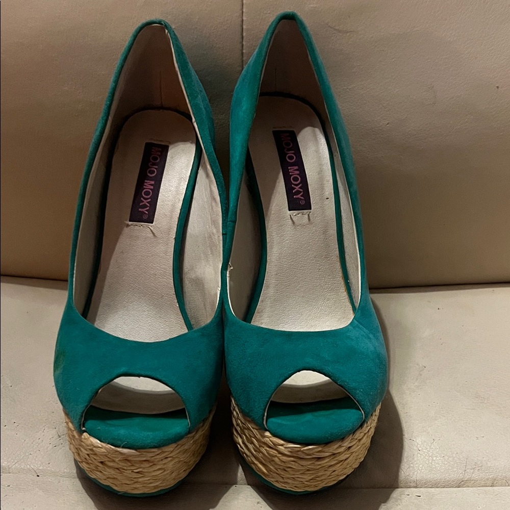 Never Worn!!! Mojo Moxy Teal Platform Peep Toe Shoes